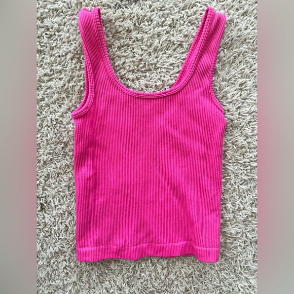 Lulu's Fuchsia Ribbed Tank Top - Picture 3 of 3